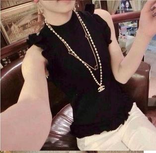 成人女针织马夹视频播放,跟随视频教程打造时尚女针织马夹